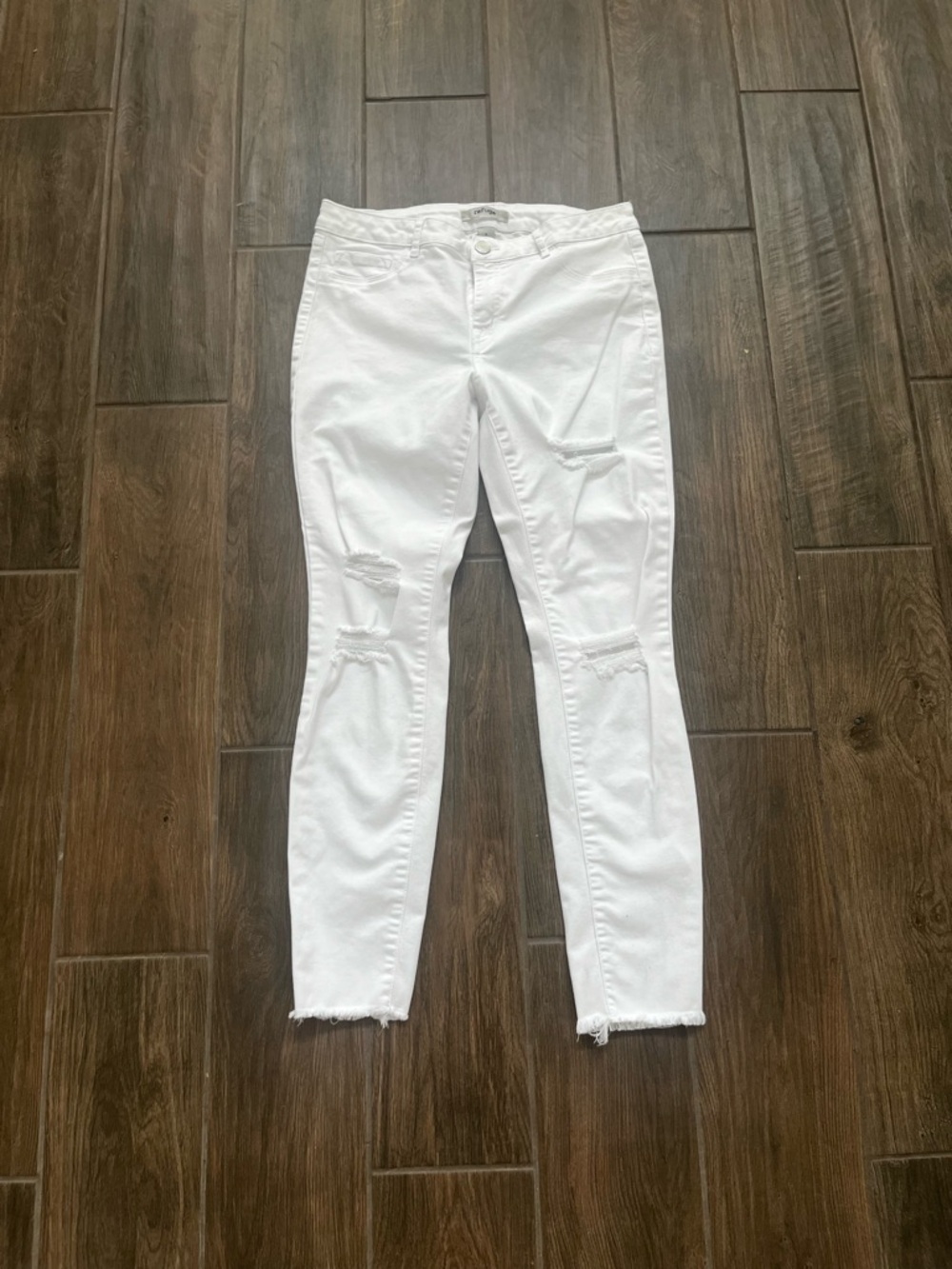 refuge White Skinny Distressed Jeans